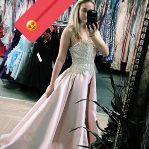 Mac Duggal style #: 62894